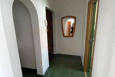 Apartament cu 2 camere semidecomandat, mobilat în Mazepa 1 - 2