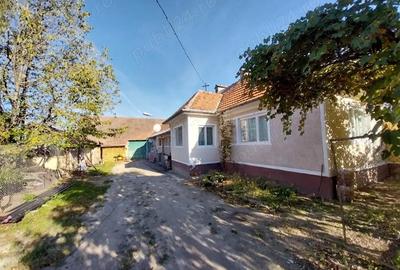 Casă cu 3 camere cu Teren 3740 Mp în Fântâna - 3