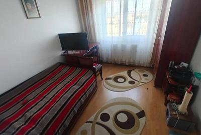 Apartament cu 3 camere în Broșteni - 5