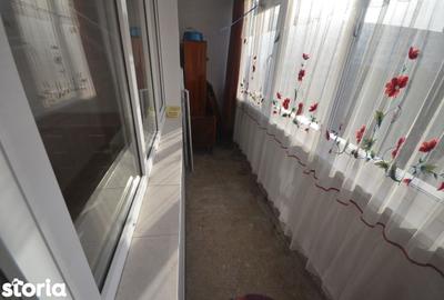 Apartament cu 3 camere semidecomandat în Vatra Luminoasă - 3