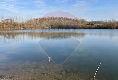 Teren si balta de pescuit 33,842mp Taut