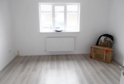 Duplex cu 4 camere cu Teren 235 Mp în Plopi - 1