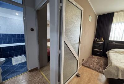 3 cam, 67 mp., decomandat, renovat, etaj 4, zona Palat justitie - 17