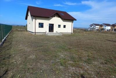 Casă cu 4 camere în Focșănei - 6