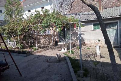 Casă cu 4 camere cu Teren 744 Mp în Nădlac - 3