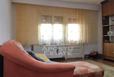 Apartament cu 3 camere decomandat, mobilat în Girocului - 1