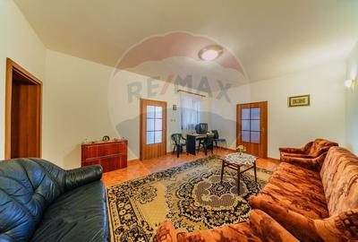 Casă individuală cu 7 camere cu Teren 1588 Mp în Zădăreni - 9