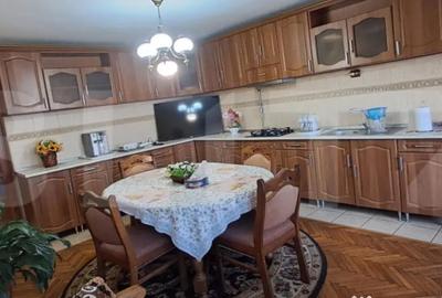 Casă cu 7 camere cu Teren 670 Mp în Dej - 5