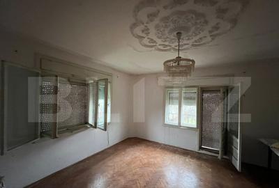 Casă cu 4 camere cu Teren 365 Mp în Central