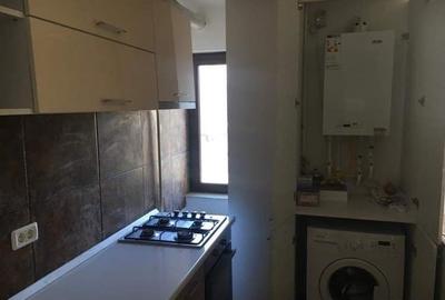 Apartament cu 2 camere decomandat în Palazu Mare - 8