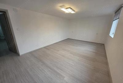 Casă cu 2 camere cu Teren 732 Mp în Tormac - 8