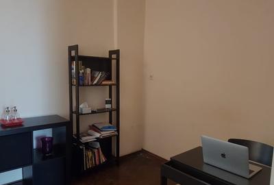 Apartament cu 3 camere semidecomandat în Parcul Carol - 9