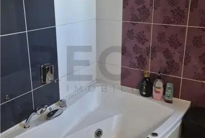 Apartament cu 3 camere decomandat în Decebal - 10