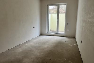 Apartament cu 3 camere semidecomandat în Florești - 5