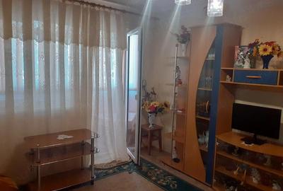 Apartament cu 3 camere semidecomandat în Viziru 1 - 7
