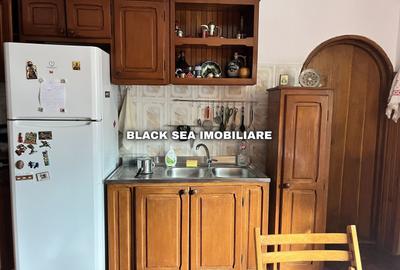 Casă cu 7 camere cu Canalizare în Central - 11