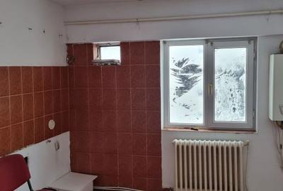 Apartament cu 2 camere decomandat în Central - 4