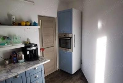 Apartament cu 3 camere decomandat în Central - 4
