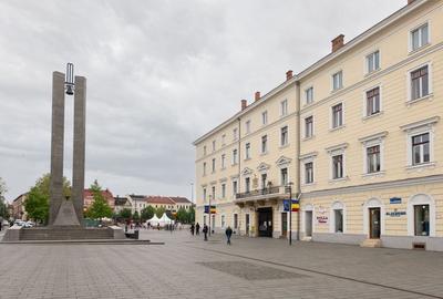 [ Ocazie rară ] Apartament maiestuos, Bd. Eroilor, etaj 1