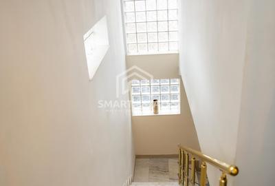 Casă individuală cu 8 camere cu Garaj în Băneasa - 6