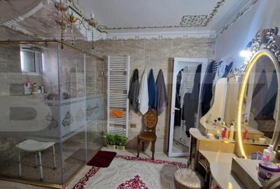 Casa exclusivista cu 4 dormitoare, 390 mp utili, zona Calea - 14