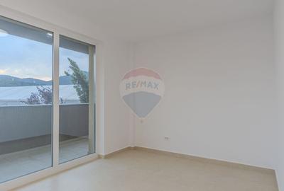 Clinica medicala-9 cabinete- URBAN PLAZA - bloc 15 parter! - 42