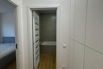 Apartament cu 3 camere semidecomandat în Central - 2