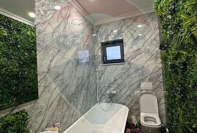 Casă cu 6 camere cu Teren 560 Mp în Malu Mare - 14