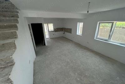 Casă cu 3 camere cu Teren 250 Mp în Bucovăț (Remetea Mare) - 2