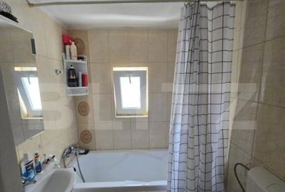 Casa cu 3 camere, 100 mp, zona centrala - 6