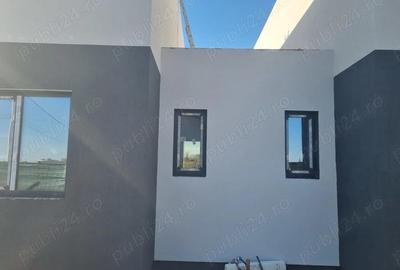 Duplex cu Perete Dublu, Proiect Modern - 4