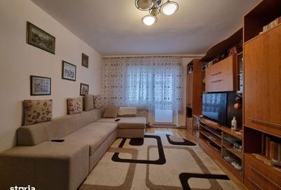 Apartament cu 2 camere semidecomandat, mobilat în Central
