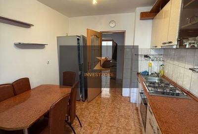 Apartament cu 3 camere decomandat în Decebal