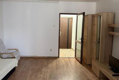 Garsonieră semidecomandată în Astra