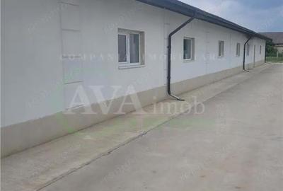 Spațiu comercial, de 370 mp, în Central - 8