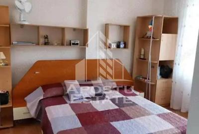 Apartament cu 2 camere, decomandat, zona Ceta?ii