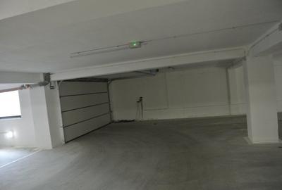 Apartament cu 3 camere semidecomandat, mobilat în Craiovei - 18