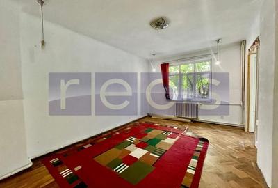 VANZARE VILA INTERBELICA VATRA LUMINOASA NECESITA RENOVARE CURTE PROPRIE - 2