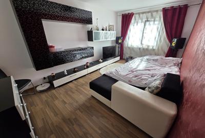 Apartament cu 3 camere, mobilat în Alexandru cel Bun - 1