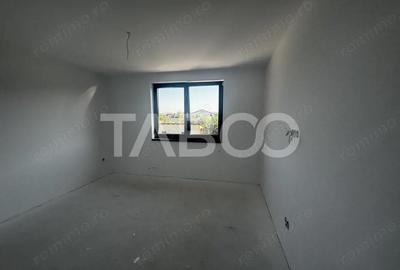 Casă cu 5 camere cu Canalizare în Terezian - 13