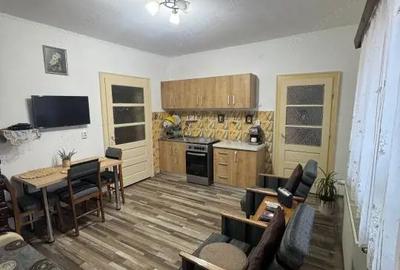 Casă cu Teren 4000 Mp în Central - 11