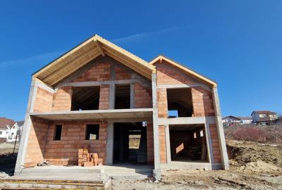 Casă cu 4 camere în Chinteni - 8