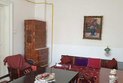 Casă cu 4 camere cu Teren 939 Mp în Central - 5