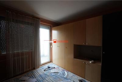 Apartament cu 4 camere decomandat în Rogerius - 4