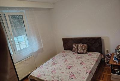 Apartament cu 3 camere semidecomandat în Central - 3