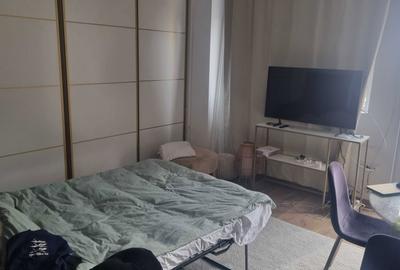 Garsonieră decomandată în Roșu - 3