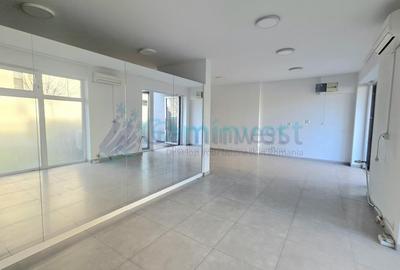 Spațiu comercial, de 55 mp, în Central - 2