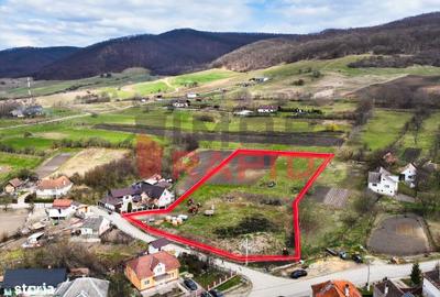 Teren de 5378 mp, în Central - 2