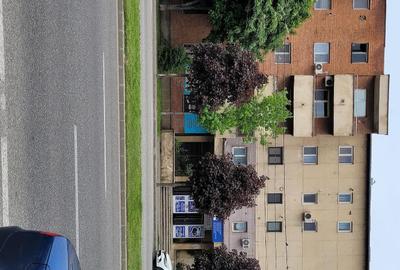 Spațiu comercial, de 40 mp, în Central - 9