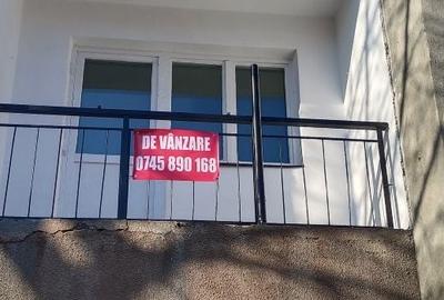 Apartament cu 2 camere decomandat în Sebiș - 3